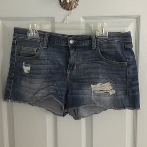 Boyfriend cut jean shorts
